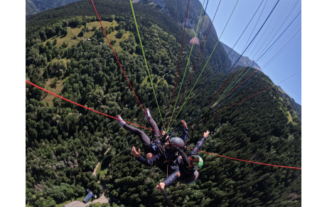 Vol et frontière alpine !
