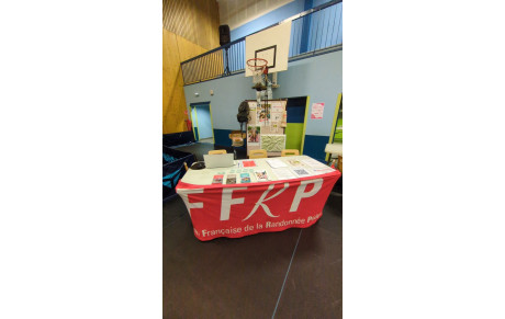 Le MRA au forum des associations de Mauriac